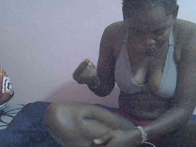 Ebonyprincess14 webcam