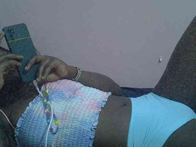 Ebonyprincess14 webcam