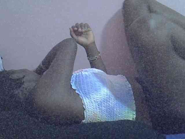 Ebonyprincess14 webcam