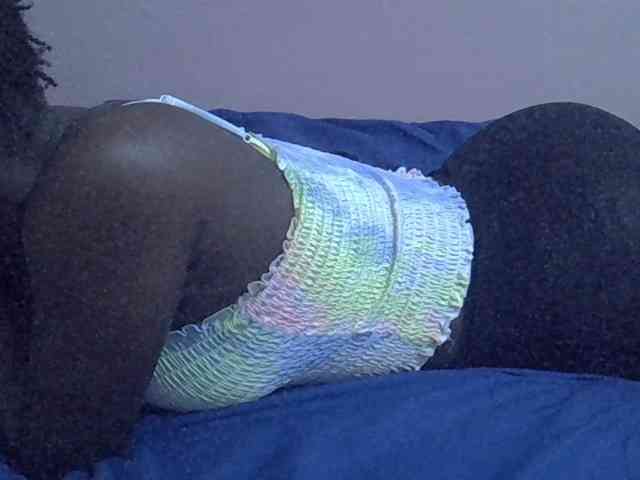Ebonyprincess14 webcam