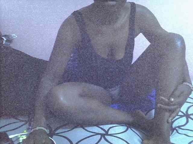 Ebonyprincess14 webcam