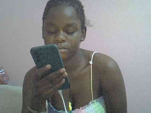 Ebonyprincess14 webcam