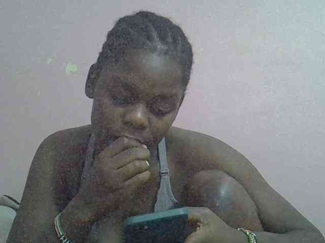 Ebonyprincess14 webcam