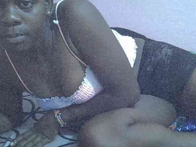 Ebonyprincess14 webcam