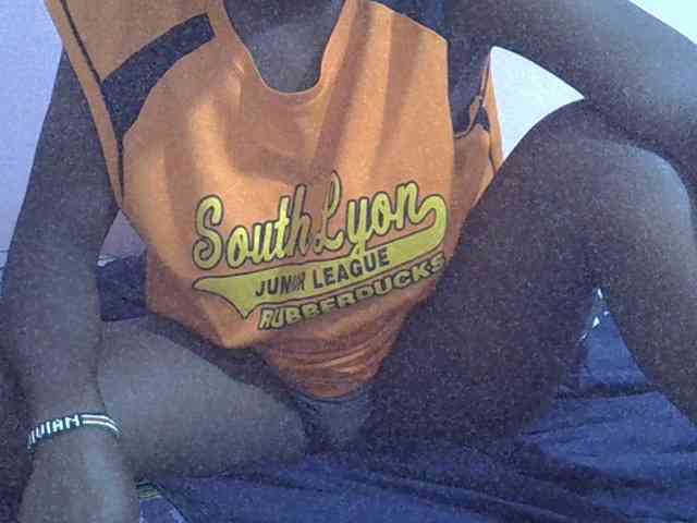 Ebonyprincess14 webcam