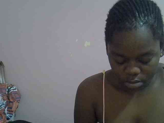 Ebonyprincess14 webcam