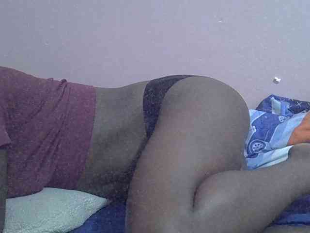 Ebonyprincess14 webcam