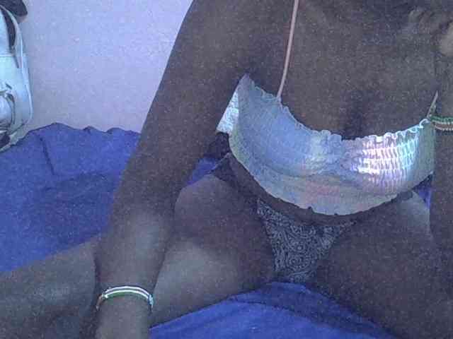 Ebonyprincess14 webcam