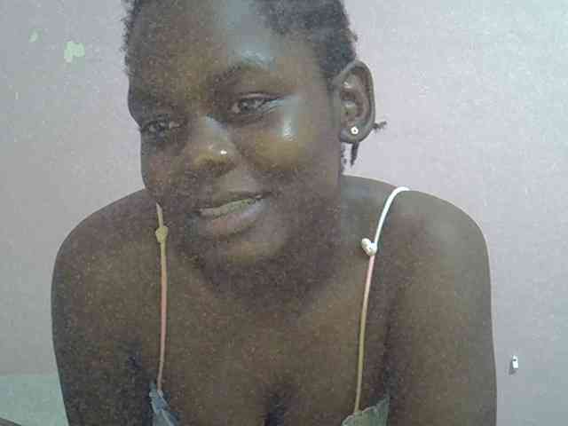 Ebonyprincess14 webcam