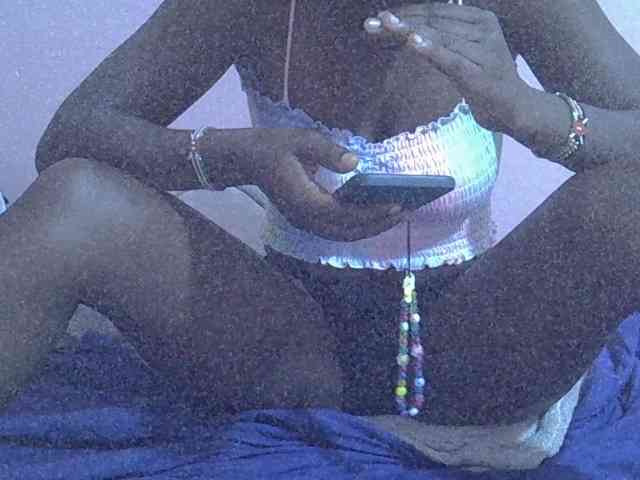 Ebonyprincess14 webcam