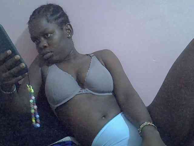 Ebonyprincess14 webcam