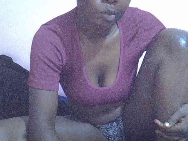 Ebonyprincess14 webcam