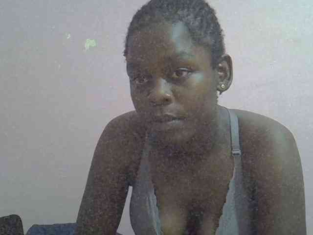 Ebonyprincess14 webcam