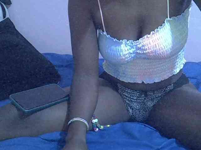 Ebonyprincess14 webcam