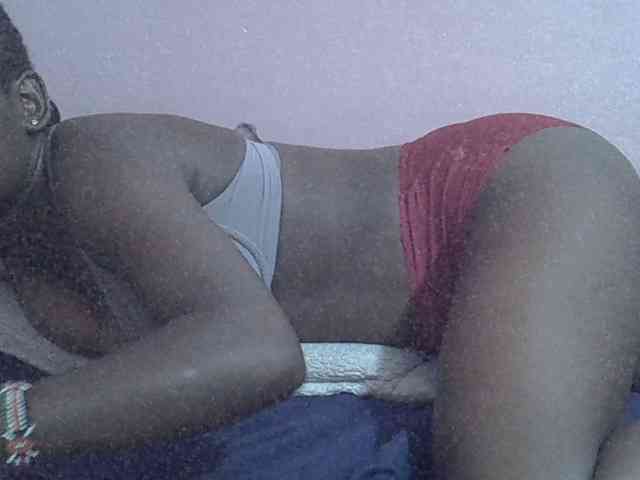 Ebonyprincess14 webcam