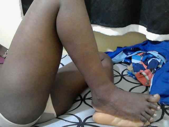 Ebonyprincess14 webcam