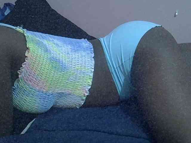 Ebonyprincess14 webcam