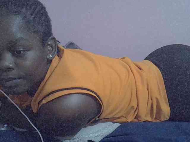 Ebonyprincess14 webcam