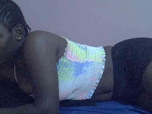 Ebonyprincess14 webcam