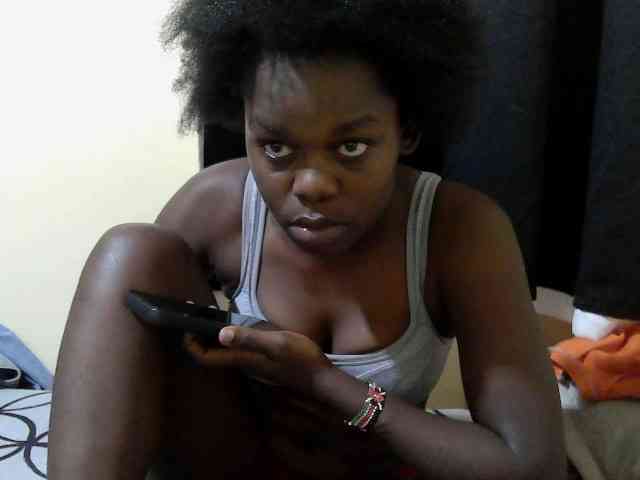 Ebonyprincess14 webcam