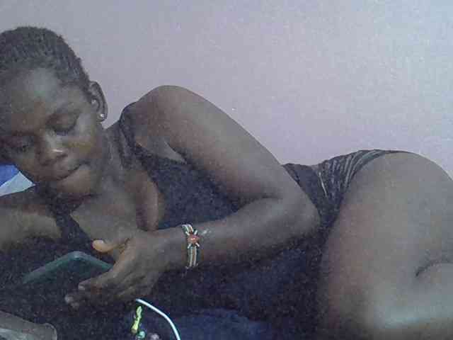 Ebonyprincess14 webcam