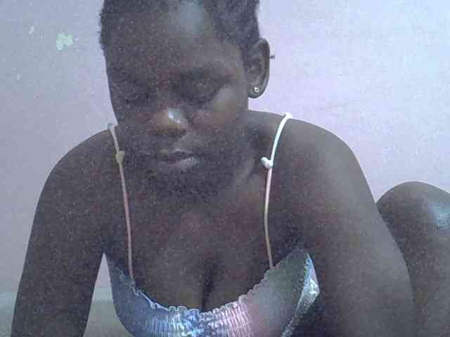 Ebonyprincess14 webcam