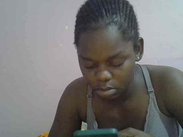 Ebonyprincess14 webcam