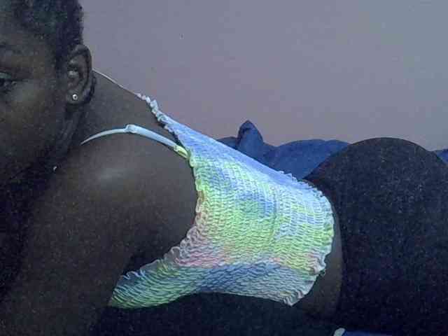 Ebonyprincess14 webcam