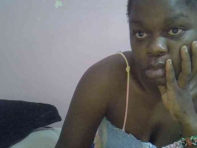 Ebonyprincess14 webcam