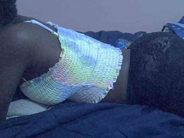 Ebonyprincess14 webcam