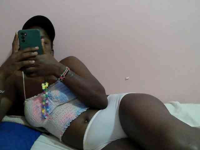 Ebonyprincess14 webcam