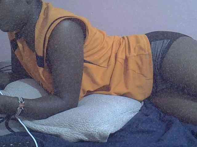 Ebonyprincess14 webcam