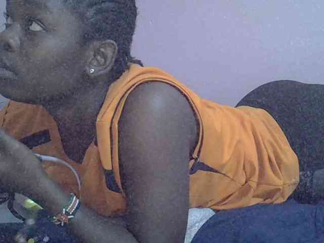 Ebonyprincess14 webcam