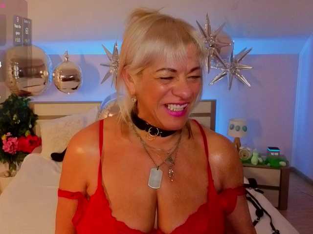 видео AnittaHarris