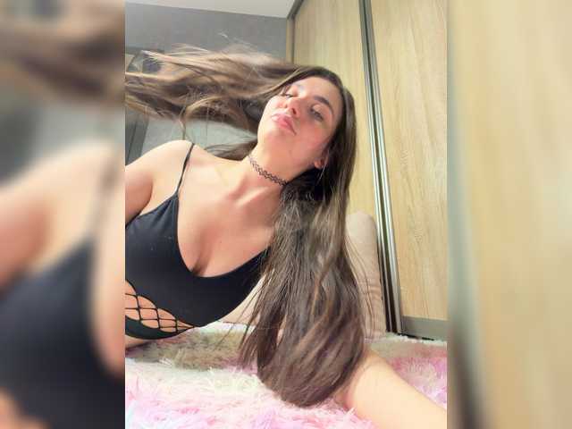 TinaTingle's BongaCams show and profile