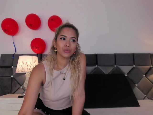 Giorgiina's BongaCams show and profile