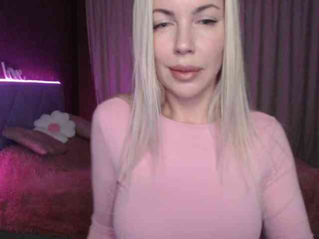 LuissaMilff webcam