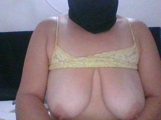 melekmar's BongaCams show and profile