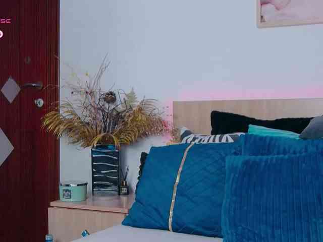 TemptressAllysonn webcam