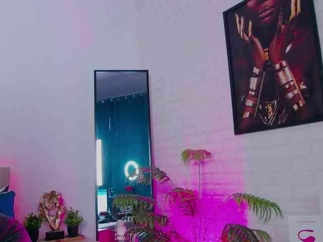 TemptressAllysonn webcam