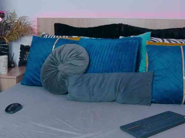 TemptressAllysonn webcam