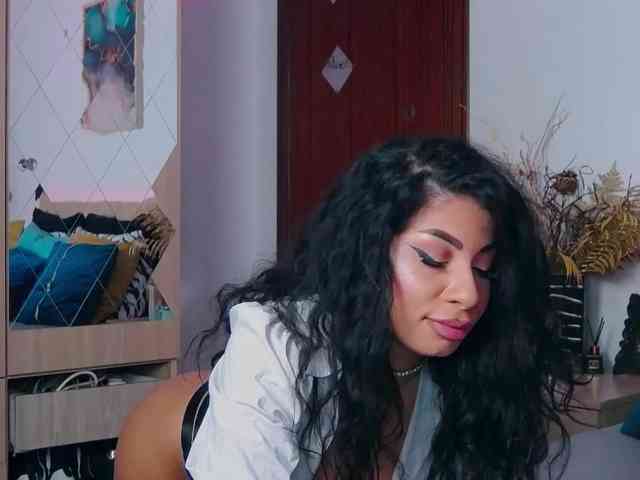 TemptressAllysonn TemptressAllysonn