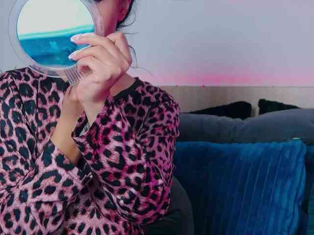 TemptressAllysonn webcam