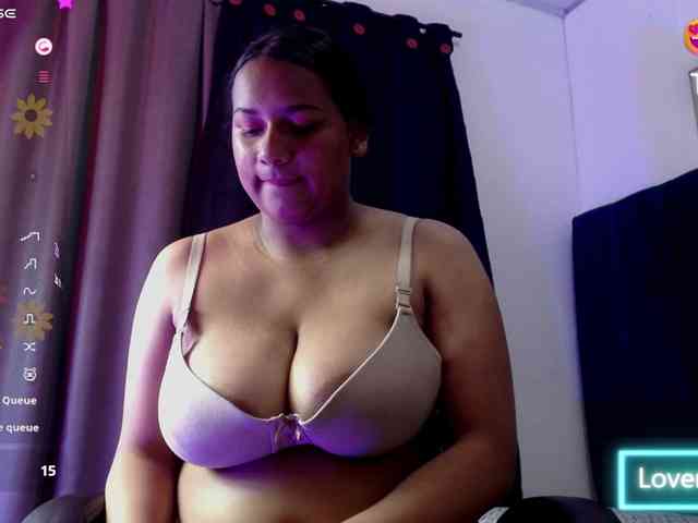 Adriana-wish webcam