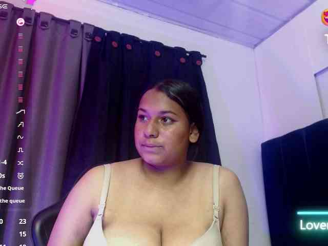 Adriana-wish webcam