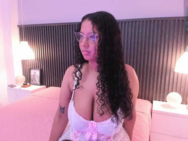 Lena-Ricci's BongaCams show and profile