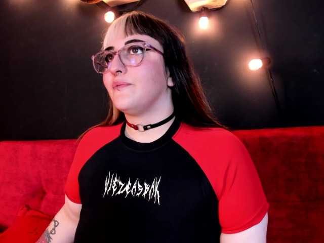 Gomory-kitty's BongaCams show and profile