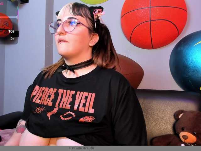 Gomory-kitty's BongaCams show and profile