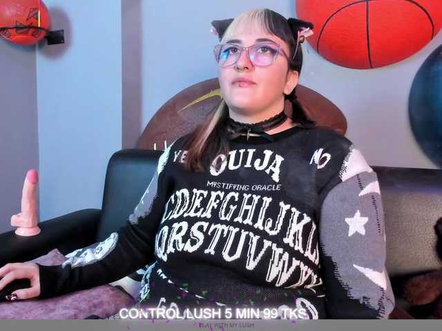 Gomory-kitty's BongaCams show and profile