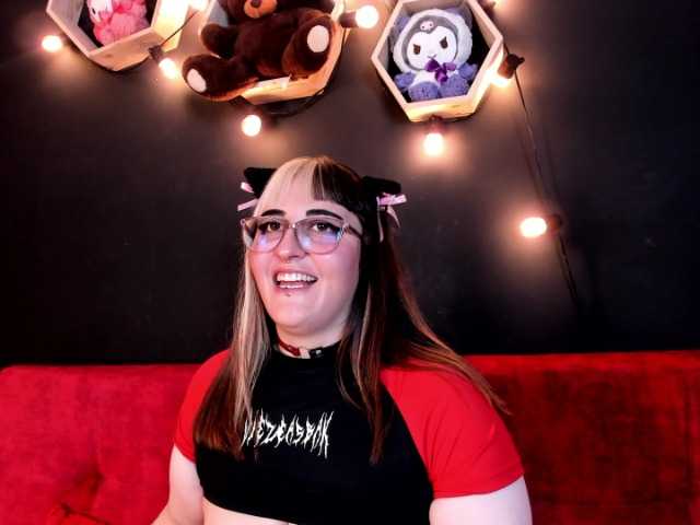 Gomory-kitty's BongaCams show and profile